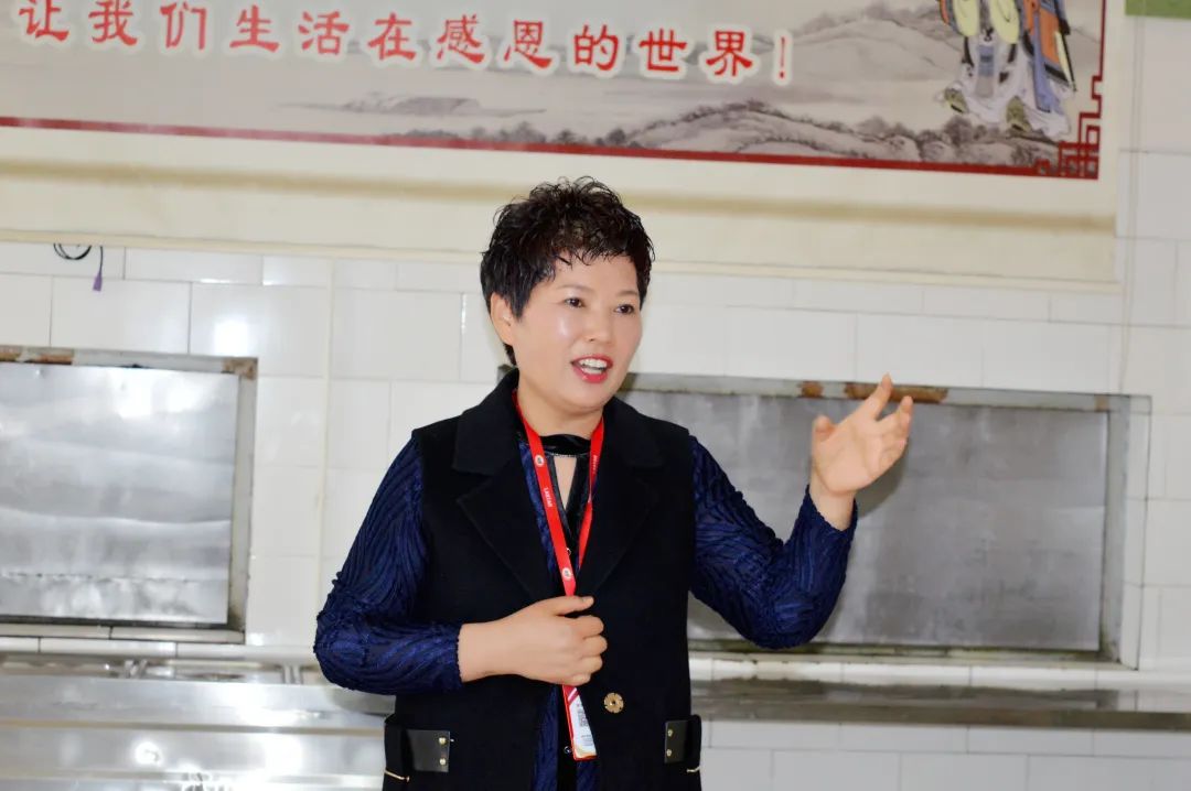 麗星機(jī)械召開例會(huì) 麗星機(jī)械召開例會(huì)