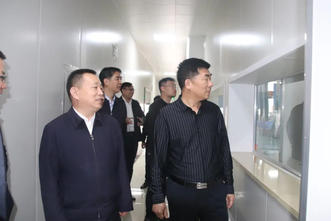 參觀方便粉絲生產(chǎn)線運行 參觀方便粉絲生產(chǎn)線運行